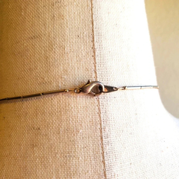 🆑️ Pink Beaded Necklace - Picture 3 of 3